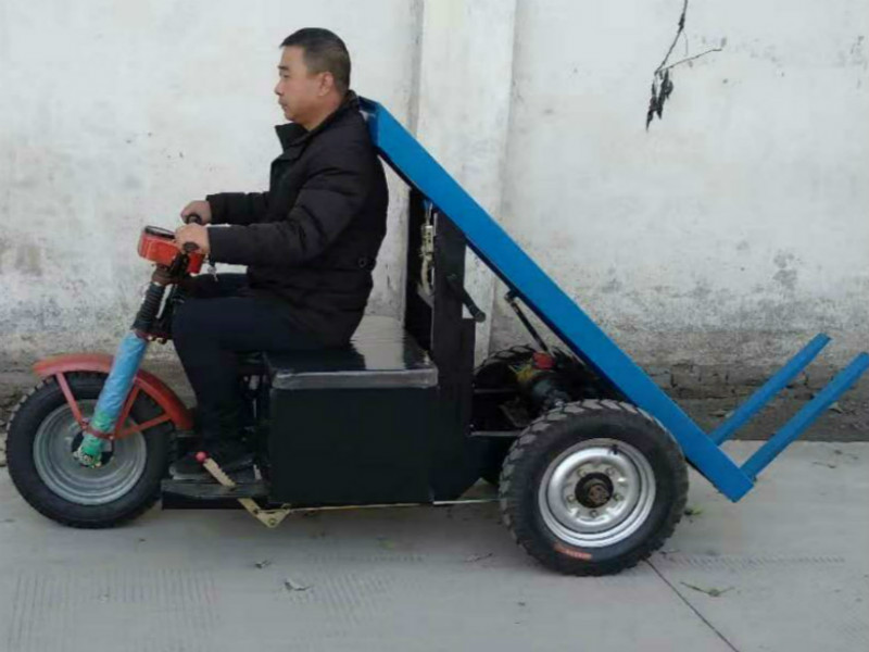 手摇自卸拉砖车