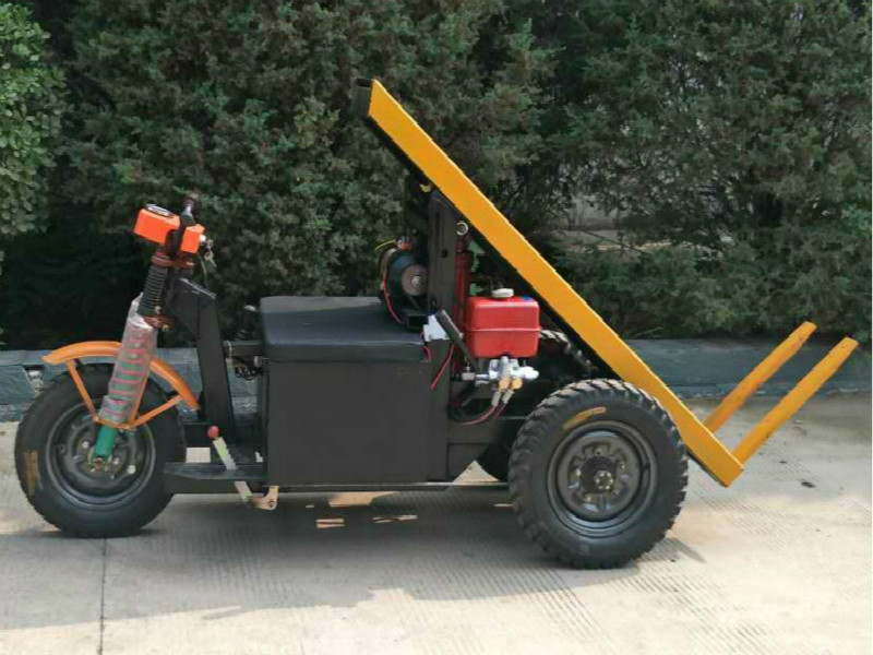 电动自卸拉砖车