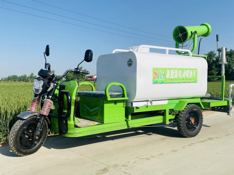 电动洒水车