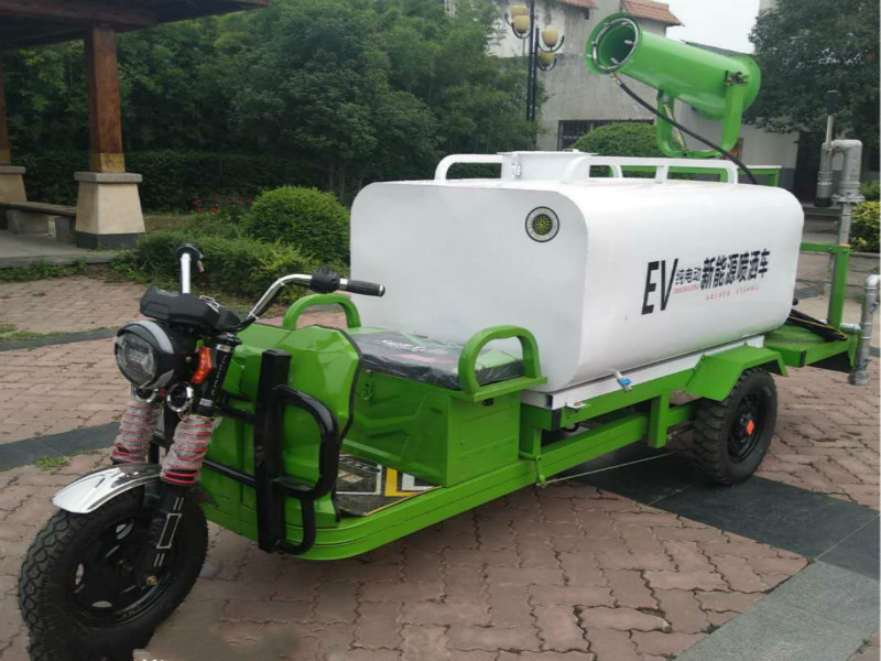 电动洒水车